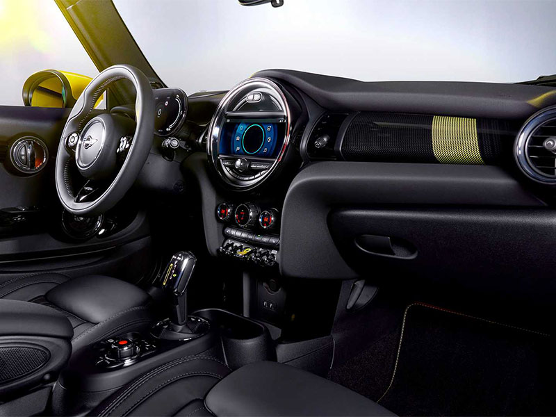 سيارة MINI Cooper SE الجديدة... أول سيارة صغيرة تعمل بالكهرباء كليا